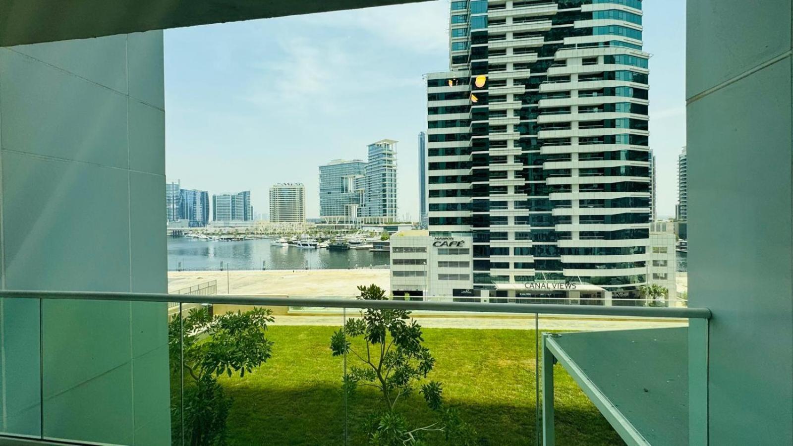 Apartment Beautiful In Damac Reva With Balcony In A Vibrant Area Of Central Downtown