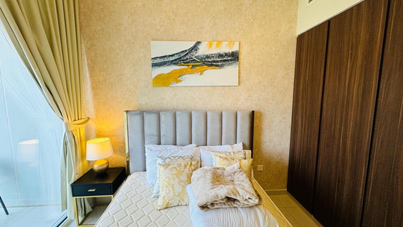 Apartment Beautiful In Damac Reva With Balcony In A Vibrant Area Of Central Downtown Dubai