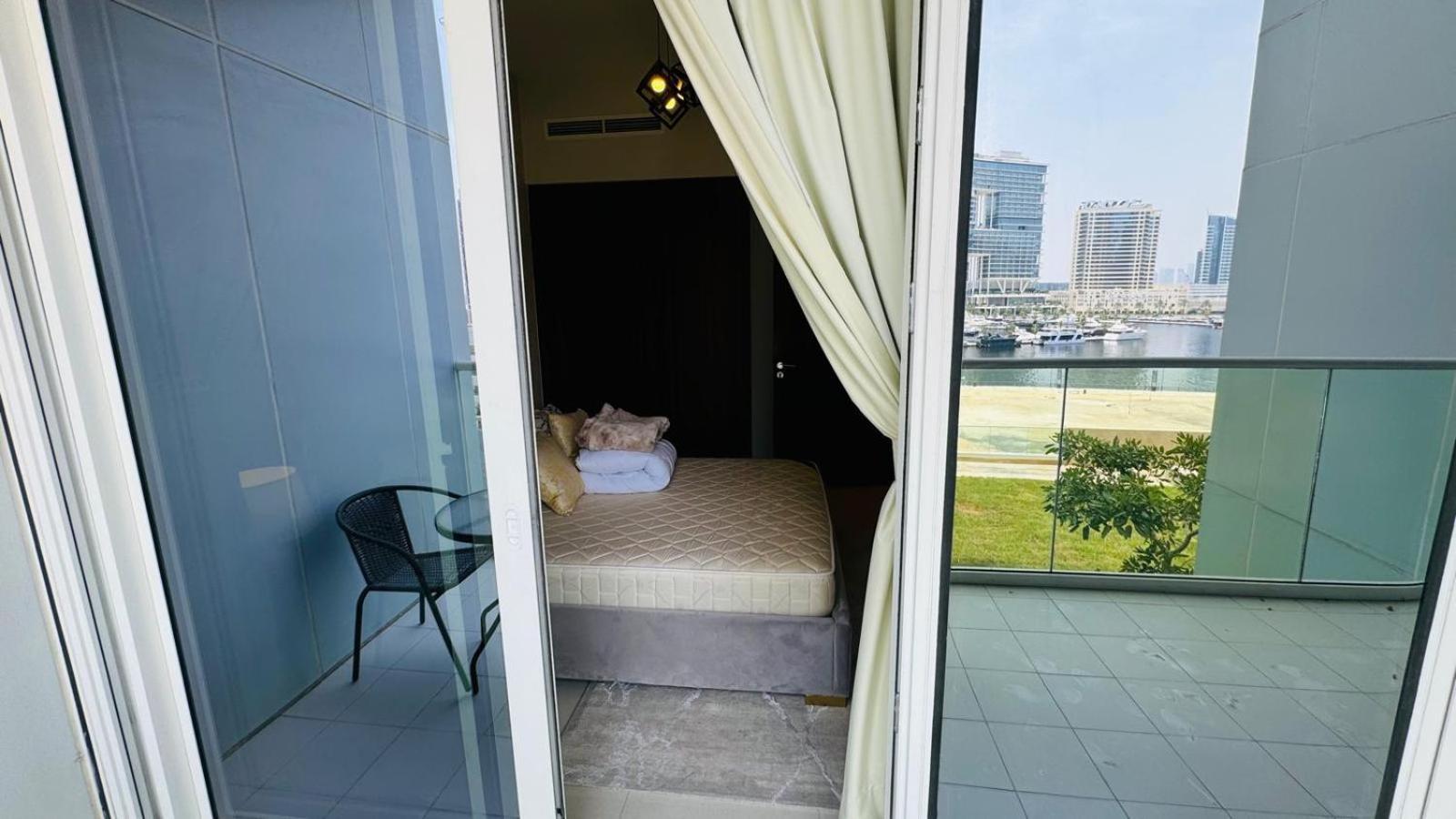 Beautiful In Damac Reva With Balcony In A Vibrant Area Of Central Downtown Dubai