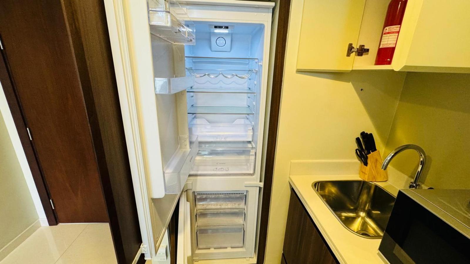 Beautiful In Damac Reva With Balcony In A Vibrant Area Of Central Downtown Apartment